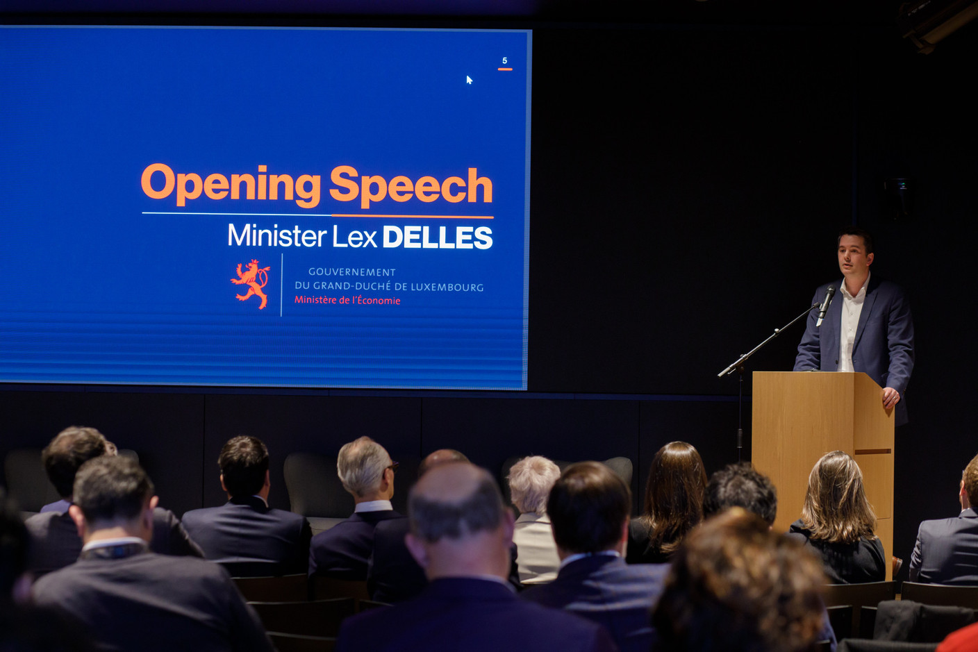Economy minister Lex Delles (DP) at Expon Capital's second annual Digital Tech Fund event at Post's Helix headquarters on 25 January 2024. “The Digital Tech Fund has put Luxembourgish startups on the map of European investors,” Delles said during his opening speech. Photo: Matic Zorman / Maison Moderne