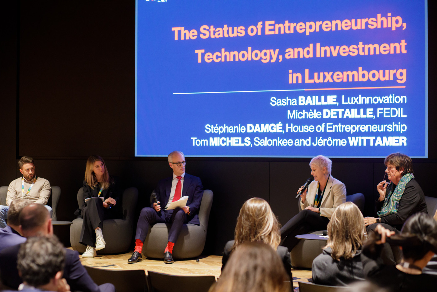 Tom Michels (Salonkee), Tom Michels (Salonkee), Stéphanie Damgé (House of Entrepreneurship), Jérôme Wittamer (Expon Capital), Sasha Baillie (Luxinnovation), Michèle Detaille (Fedil) during a panel discussion on the state of entrepreneurship, technology and investment in Luxembourg, 25 January 2024. Photo: Matic Zorman / Maison Moderne