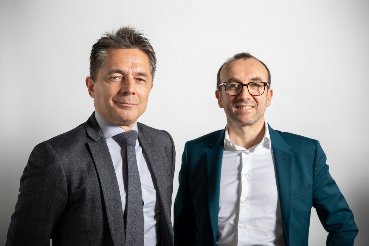 Bernard Lhoest and Gaël Denis, respectively partner Banking and Capital Markets and partner TMT (Technology, Media & Telecommunications) at EY Luxembourg, will lead the future team created by the merger of the Banking and Fintech divisions. (Photo: Romain Gamba/Maison Moderne)