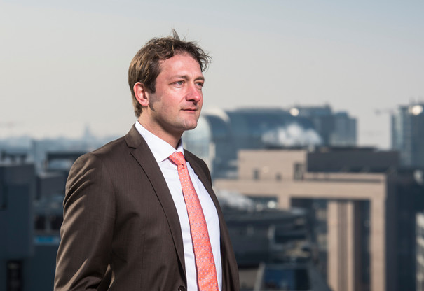 L’eurodéputé Christophe Hansen est également rapporteur de la Commission du commerce international pour l’accord commercial du Brexit. (Photo: Anthony Dehez/Maison Moderne)