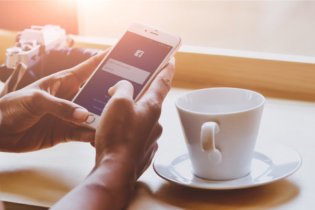 Les transferts sur Facebook Pay seront sécurisés par un code PIN ou par des dispositifs biométriques comme les empreintes digitales ou la reconnaissance faciale. (Photo: Shutterstock)