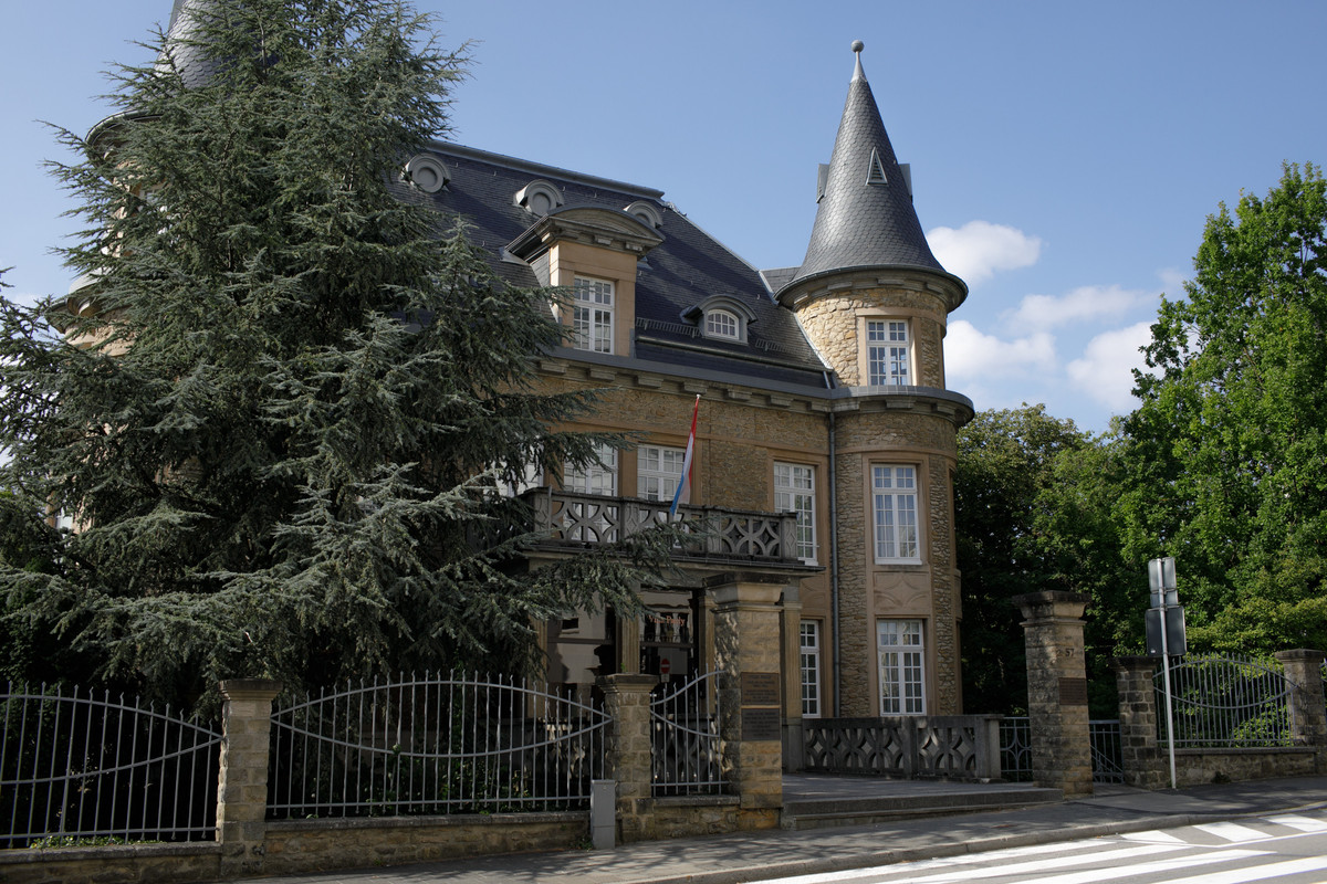 Facing the past at Villa Pauly