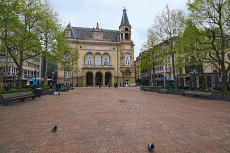 En 1881, des Luxembourgeois ont été vus en train de brûler des billets de banque sur la place d’Armes en signe de colère après l’effondrement de la Banque Nationale, huit ans seulement après sa création. Un chapitre surprenant de l’histoire du Luxembourg. (Photo: Shutterstock)