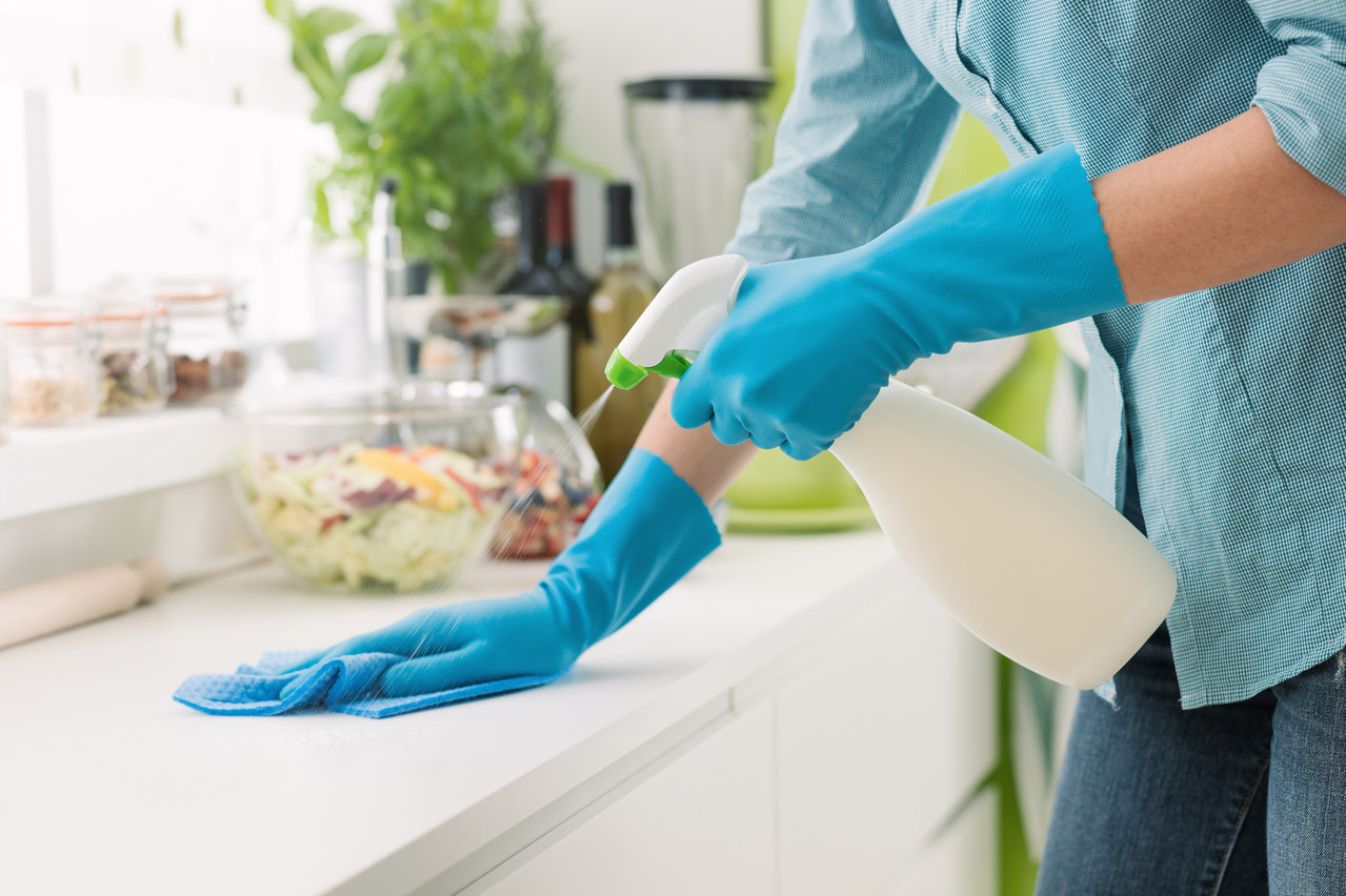 Comment bien nettoyer sa maison pour éloigner le coronavirus? (Photo: Shutterstock)