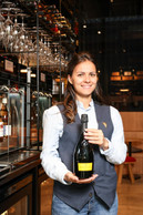 Would you like to improve your knowledge of wine? Every third Saturday of the month, the wine-curious among you can attend private wine tastings in the tasting room or take part in one of the courses they organise each month around a particular wine region. Marie Russillo (Maison Moderne)