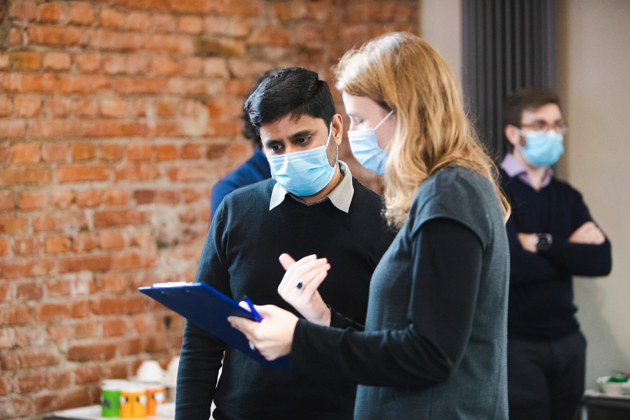 À la suite de l’expérience de réalité virtuelle, un diagnostic de groupe est établi. (Photo: Maison Moderne)