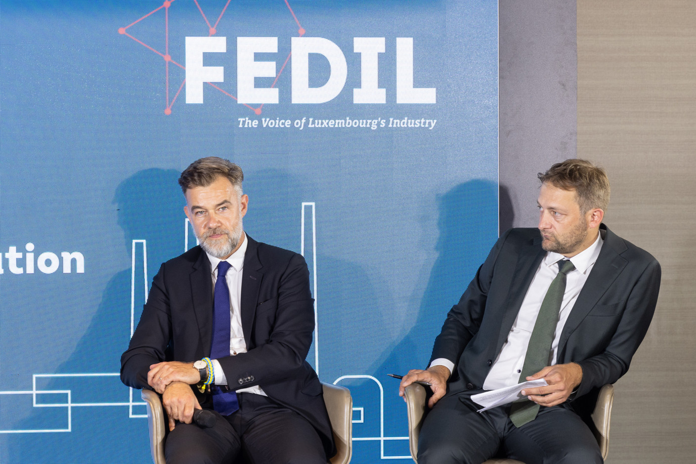 (l-r) Franz Fayot (LSAP), minister of the economy; Christophe Hansen, member of the European Parliament. Photo: Romain Gamba/Maison Moderne