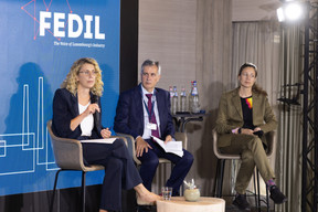 Joëlle Welfring, Minister for the Environment, Climate and Sustainable Development, Jose Morente, Managing Partner, Antal Luxembourg, Sabine von der Recke, Board Member, OHB System AG. (Photo: Romain Gamba/Maison Moderne)
