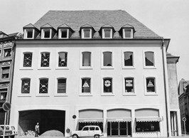 Demolished in 1969, the bookshop was rebuilt on the same site. Archive photo