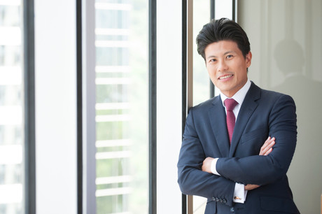 En annonçant vouloir utiliser proactivement ses droits de vote, Fidelity International vise à améliorer la gouvernance et les comportements durables des entreprises dans lesquelles elle investit, explique Jenn-Hui Tan, responsable mondial de la gestion et de l’investissement durable. (Photo: Fidelity International/Ron Yue)