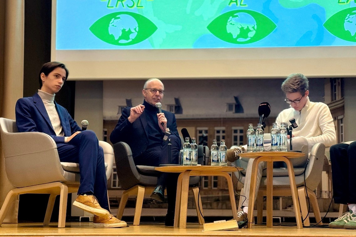 Fight Club Insurance Fight against climate change must involve young people, says Frieden ...
