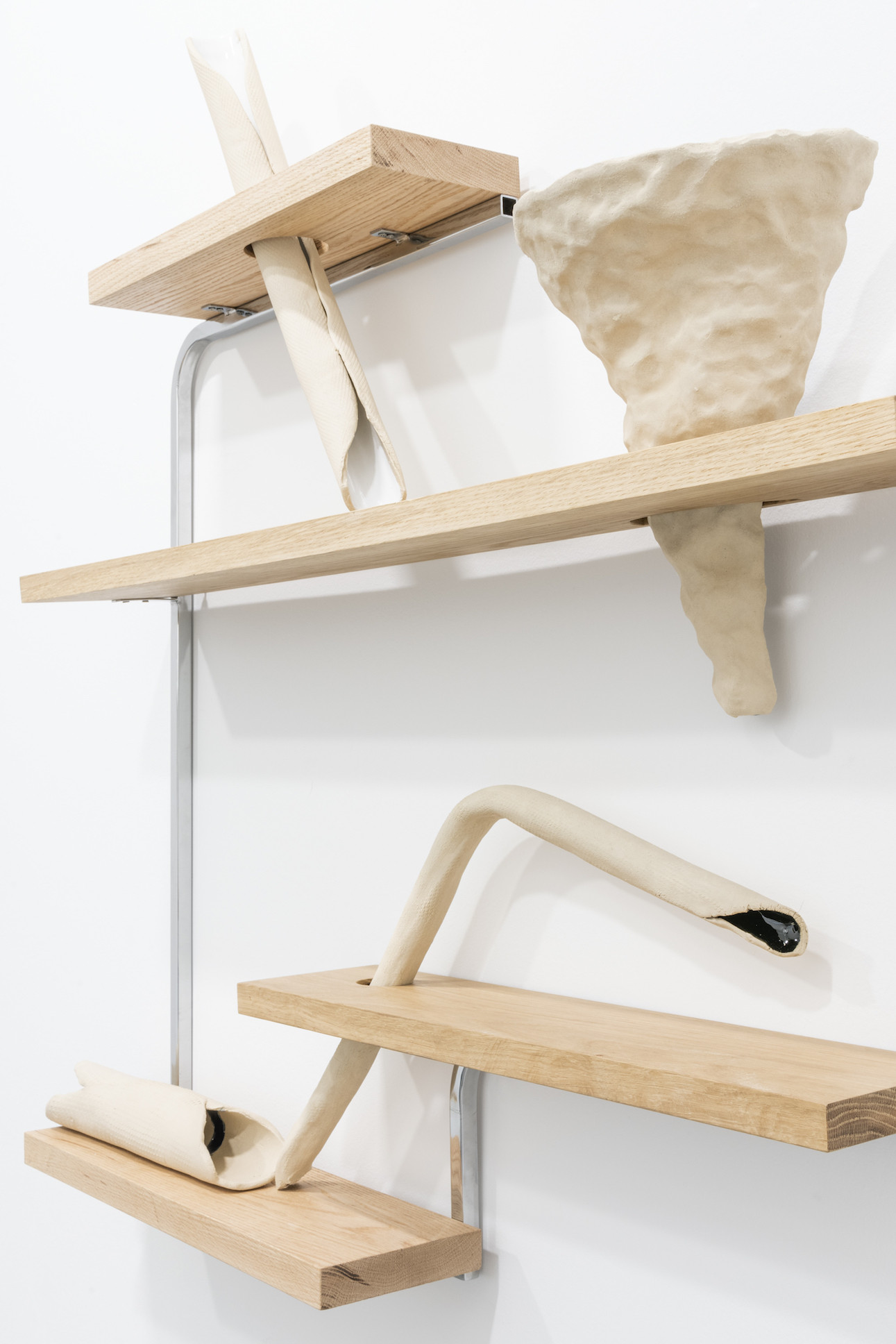 Hisae Ikenaga, «Shelves (Physical learning series) II», 2019 (Photo: IDC Studio)