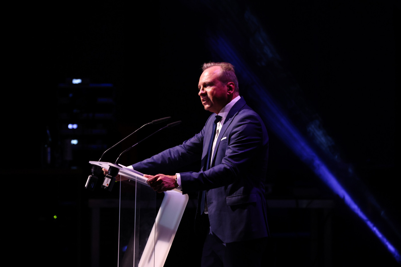 Minister of finance Gilles Roth (CSV) gave a speech during the 2023 Finance Awards, which took place on Tuesday 21 November 2023 at Casino 2000 in Mondorf. Photo: Eva Krins and Marie Russillo/Maison Moderne