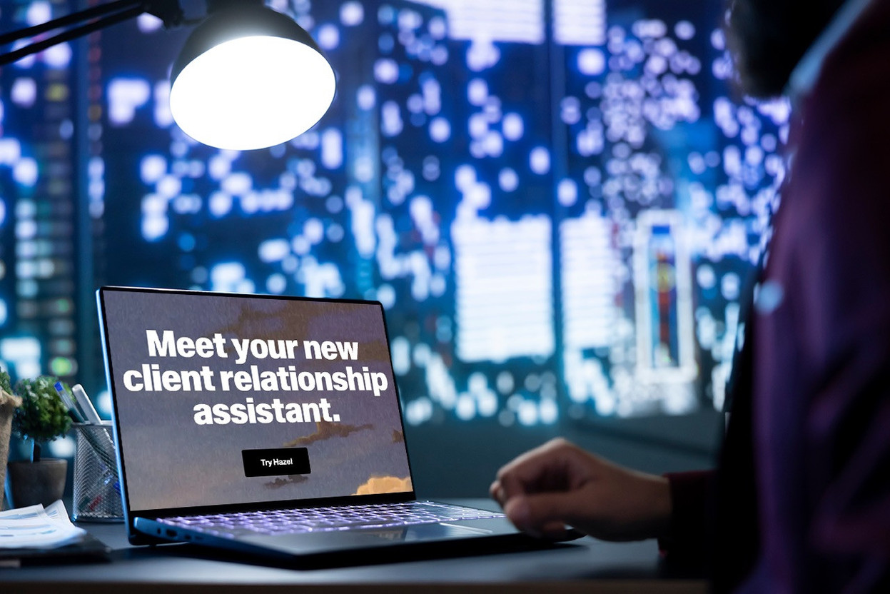 Altruist’s new artificial intelligence tool added to investor nerves that parts of wealth advice could be done in minutes rather than days. (Photos: Shuttertock/screenshot by Paperjam; editing: Paperjam)