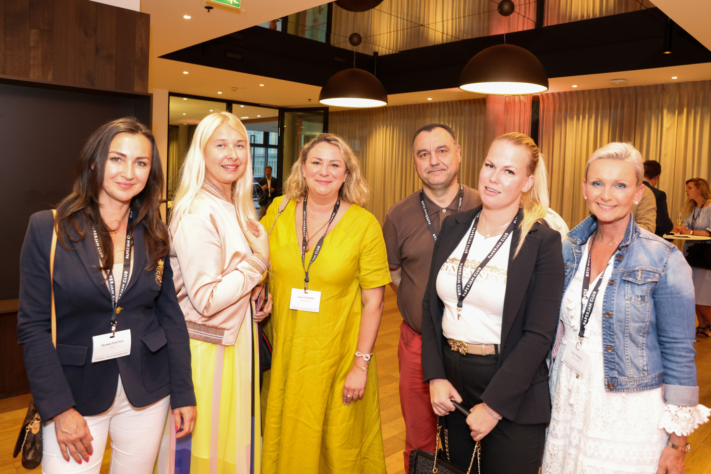 Nicoleta Puscasu (JLL), Larissa Thomma (Enjoy Immobilière), Jean Pierre Bornier (IT Consulting), Linna Karklina (Karli Concept) et Alicja Jimenez (Enjoy Immobilière). (Photos: Marie Russillo/Maison Moderne)