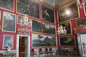 Some rooms are literally carpeted with paintings from floor to ceiling. (Photo: Emilio Naud) 