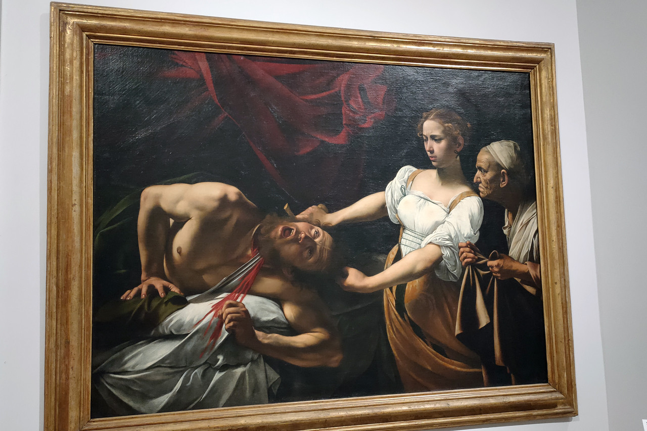 In this spectacularly beautiful palace, one painting catches the eye: Caravaggio’s “Giuditta e Oloferne”. (Photo: Emilio Naud) 