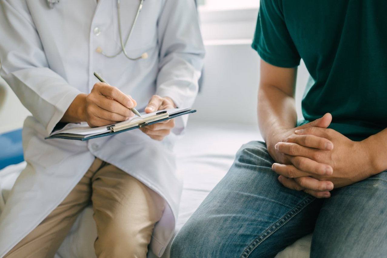 Among the rules HR departments would like to see abolished is the automatic termination of the employment contract after 78 weeks of sickness, deemed “particularly unfair”. (Photo: Shutterstock)