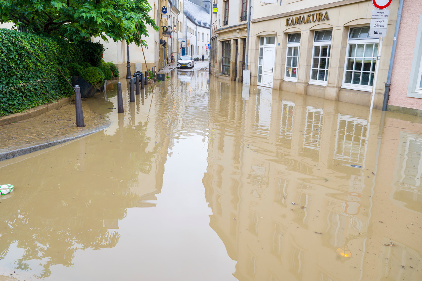 Insurers were seized of 6,500 damages to homes and businesses and 1,300 cases of flooded vehicles. (Photo: SIP/Jean-Christophe Verhaegen)