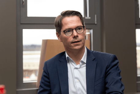 Florent Albert cumulera les fonctions de group CFO et managing director Europe. (Photo: Romain Gamba/Maison Moderne)