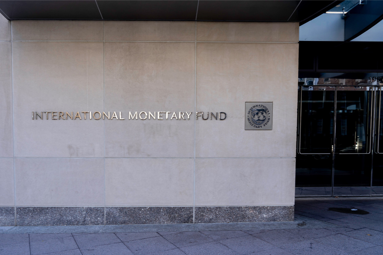 Le FMI revoit ses prévisions de croissance à la hausse tout en appelant à une solidarité accrue au niveaux national et international. (Photo: Shutterstock)