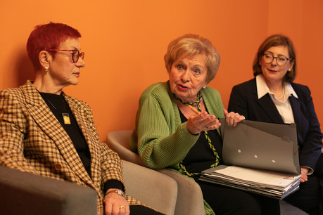 La présidente de la FNFL, Astrid Lulling (au centre), est prête à batailler aux côtés de sa secrétaire Sylvie Mischel et de la trésorière Marie-Josée Bivort. (Photo: Matic Zorman/Maison Moderne)