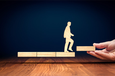 La rumeur selon laquelle les fonctionnaires luxembourgeois seraient surpayés «a la dent dure» selon le Dr Serge Allegrezza, directeur du Statec depuis 2003. (Illustration: Shutterstock)