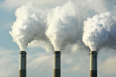 Le tribunal administratif a été saisi par Greenpeace ce lundi 23 septembre, qui veut obtenir des informations sur la façon dont les investissements du Fonds de pension FDC respectent l’accord de Paris. (Photo: Shutterstock)