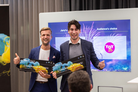 Maximilian Moog (YoY), Prix du public, et Kristóf Nagy (Serket-tech), Prix du jury. (Photo: Romain Gamba)