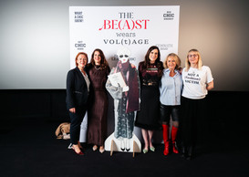 Peggy Jacob, Steffi Ferring, Claudie Grisius, Cécile Arrecgros and Sabrina Sabidussi. (Photo: Stephanie Jabardo)