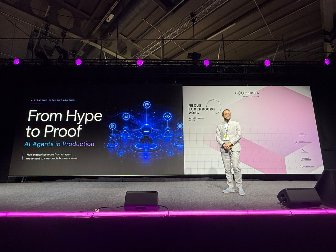 Souad Boussiba, co-founder and chief AI officer at InterspectAI and lecturer in generative AI and agentic systems at the University of Chicago, speaking on the Visionary Stage at Nexus Luxembourg on Thursday morning. (Photo: Louise Braibant/Paperjam)