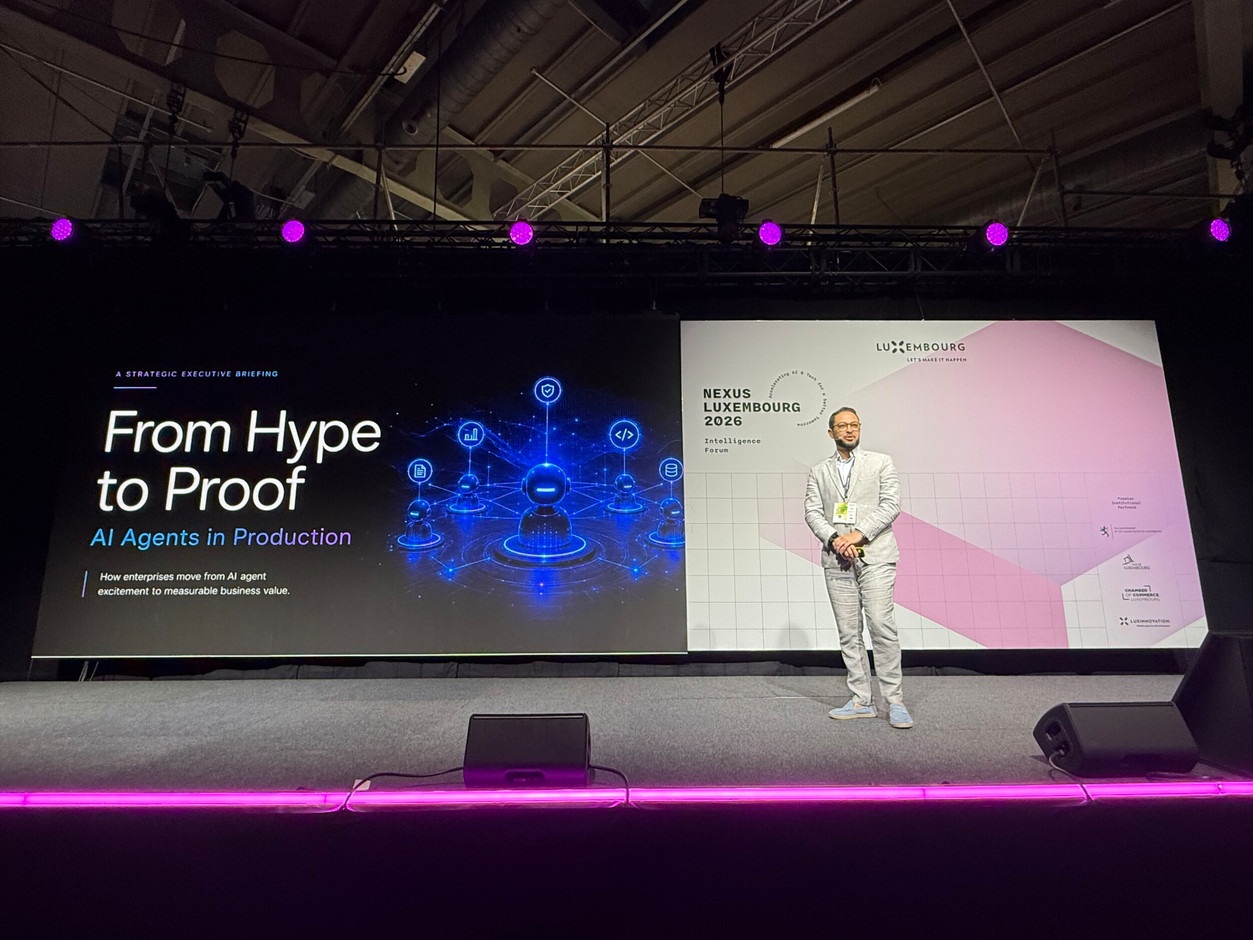 Souad Boussiba, co-founder and chief AI officer at InterspectAI and lecturer in generative AI and agentic systems at the University of Chicago, speaking on the Visionary Stage at Nexus Luxembourg on Thursday morning. (Photo: Louise Braibant/Paperjam)