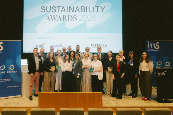 The winners, jury members and IMS Luxembourg team gathered at the third edition of the Sustainability Awards on 5 October at PwC in Gasperich.   Photo: Julian Pierrot/Paperjam