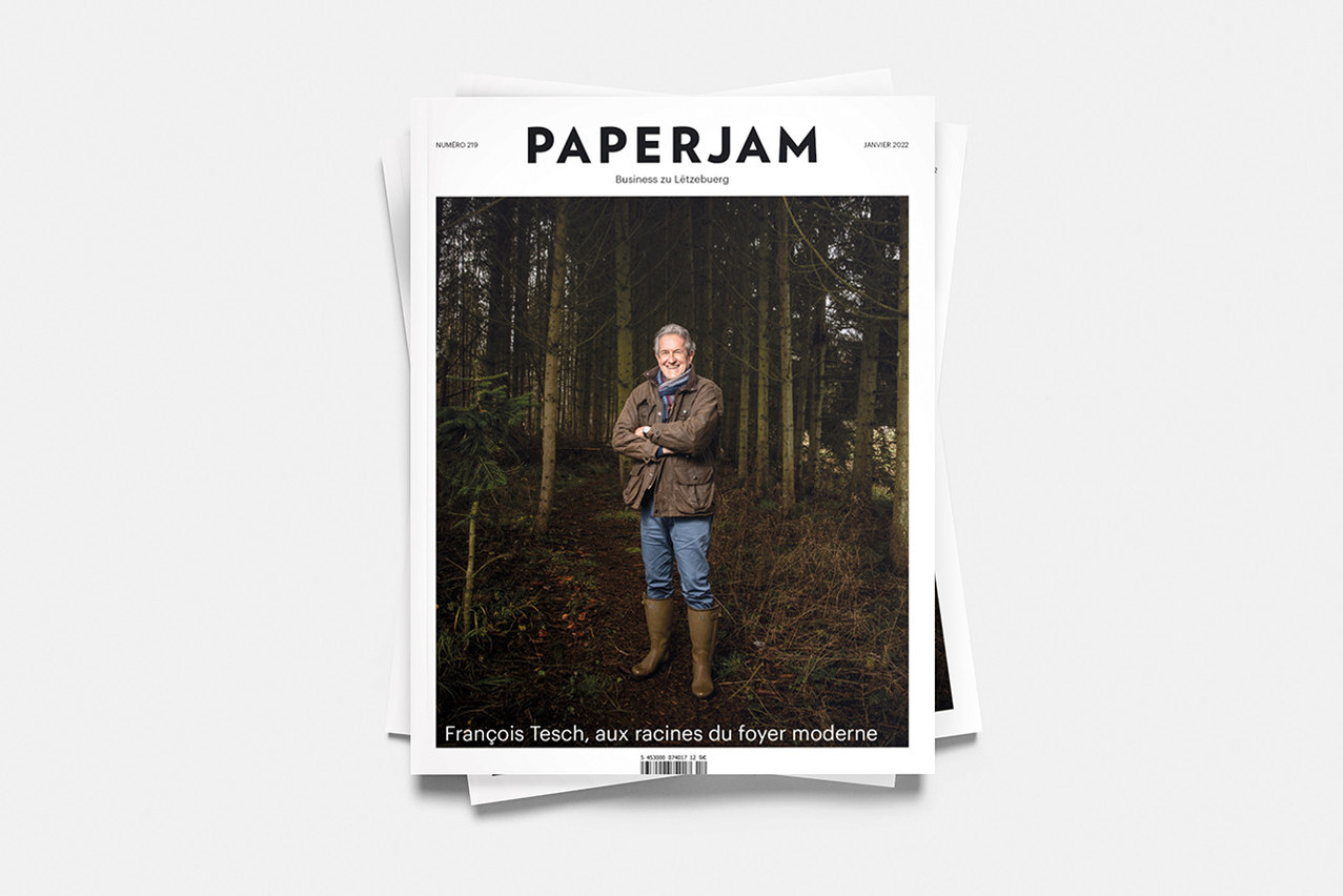 François Tesch, photographié par Guy Wolff, est en couverture du 219e numéro de Paperjam, le premier de l’année 2022.  (Illustration: Maison Moderne)