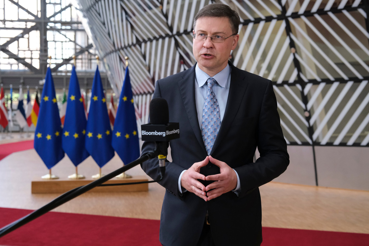 According to Valdis Dombrovskis, ten far-reaching proposals are already on the table. They should save EU businesses at least €15bn every year.  (Photo: Shutterstock)