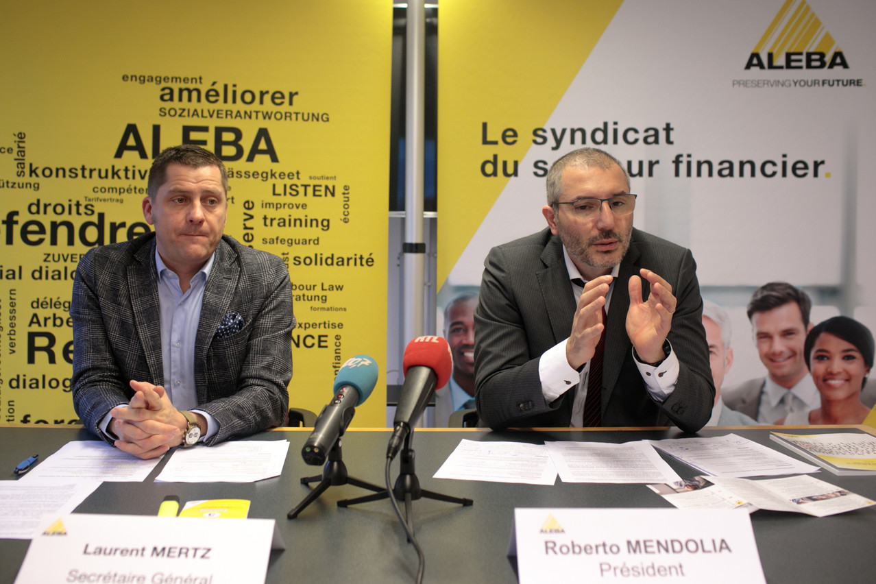 Laurent Mertz et Roberto Mendolia annoncent qu’ils «ne laisseront pas passer» le refus de l’ABBL d’appliquer le 26e jour de congé octroyé par le gouvernement en début d’année 2019. (Photo : Matic Zorman / Maison Moderne)