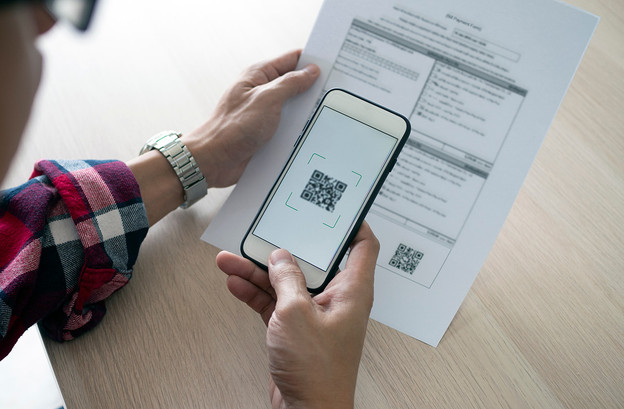 «Le but est d’harmoniser les certificats, que tous les QR actifs soient conformes», explique le ministère de la Santé. (Photo: Shutterstock)