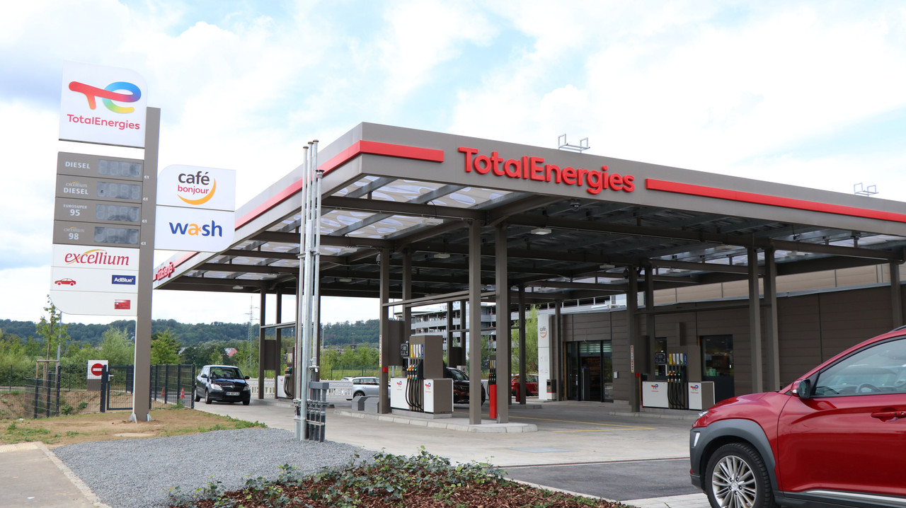 Oil companies including TotalEnergies reported record profits on Thursday as finance minister Yuriko Backes said a fuel rebate would end Photo: TotalEnergies / Christophe Steichen