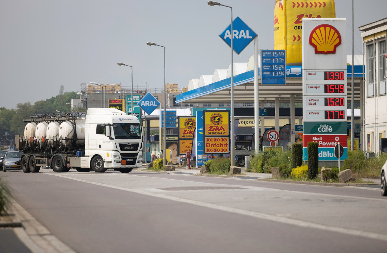 “Luxembourg’s annual inflation rate rose from 2.7% to 3.0% in November 2025 as dearer petroleum products outweighed cheaper travel services,” said Statec, the national statistics bureau, on 8 December 2025. Library photo: Guy Wolff