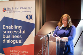 Fleur Thomas, UK ambassador to Luxembourg, seen speaking at the British Chamber of Commerce for Luxembourg’s Christmas luncheon, 9 December 2022. Photo: Matic Zorman / Maison Moderne