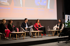 The private banking roundtable on 30 March 2023 featured panellists Emilie Serrurier-Hoël, Sandrine de Vuyst, Pascal Rapallino and Caroline Quéré. Right: moderator Lydia Linna. Photo: Eva Krins/Maison Moderne