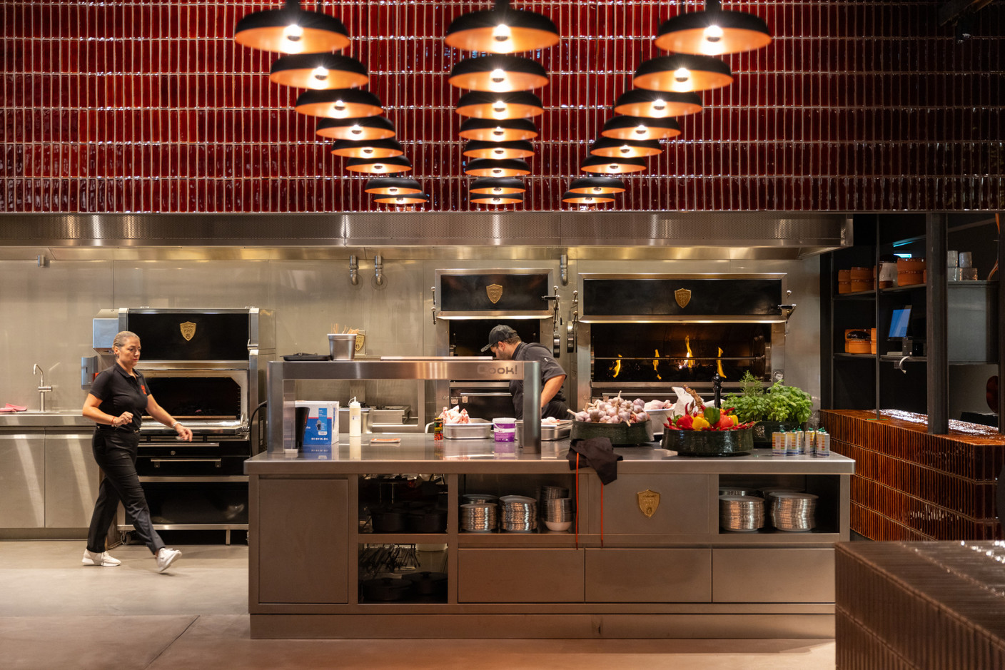 Les majestueuses rôtissoires sont attenantes au Grand Café.  (Photo: Romain Gamba / Maison Moderne)