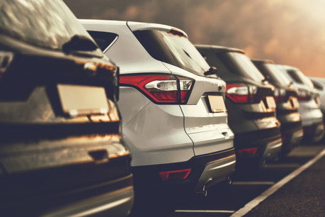 Durant la pandémie, les garagistes et concessionnaires doivent assurer un service d’urgence pour ceux qui en ont besoin. (Photo: Shutterstock)