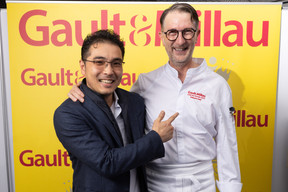 Last year’s winner Ryôdô Kajiwara and the 2022 chef of the year Roberto Fani, (Photo: Guy Wolff/Maison Moderne)