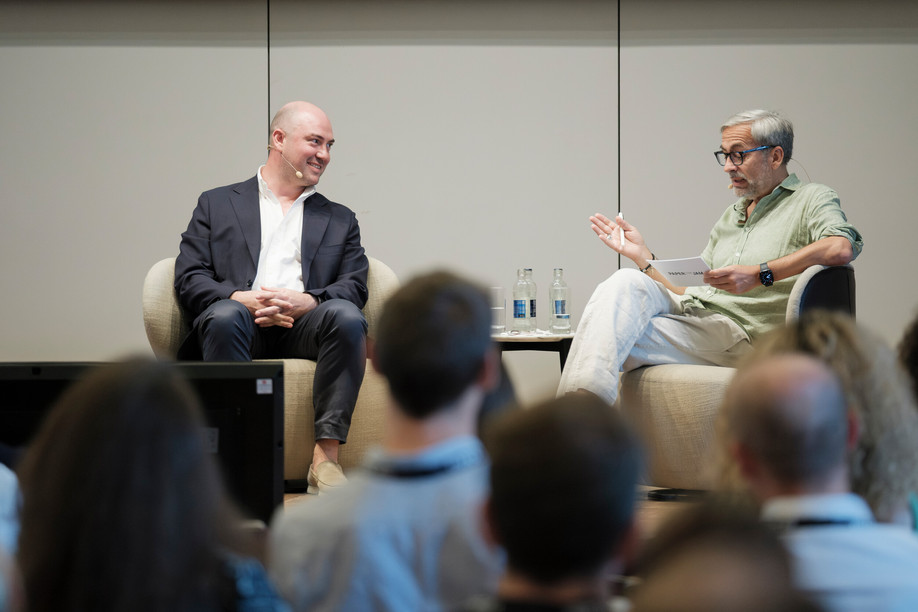 Georges Zahlen-Karanatsios, CEO and co-founder of Axiomatic, and Mike Koedinger, founder and CEO of Paperjam. (Photo: Jan Hanrion/Paperjam)