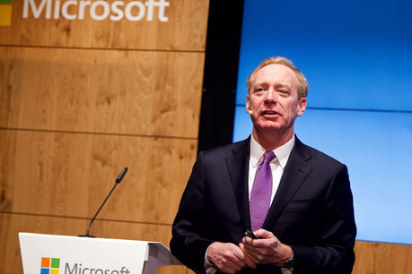 Microsoft avait déjà annoncé vouloir aller plus loin que le RGPD. Ce jeudi, le président et directeur des affaires juridiques du groupe, Brad Smith, annonce officiellement la conservation des données européennes en Europe. (Photo: Microsoft)