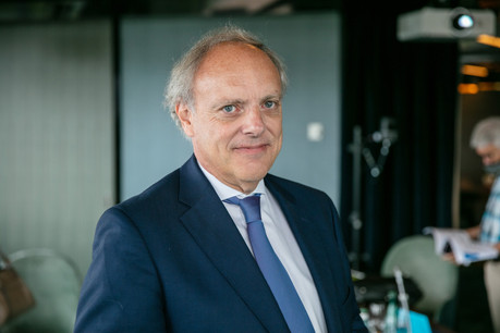 Pour Robert van der Eijk, les sociétés de gestion de patrimoine vont devoir investir dans les talents et la technologie pour fournir aux clients fortunés les services de conseil hybrides qu’ils demandent, reposant sur la relation humaine et des outils digitaux. (Photo: Romain Gamba/Maison Moderne)