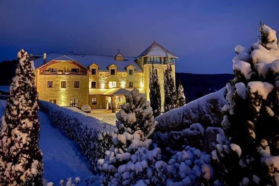 The five-star hotel-spa a stone's throw from the border opened its doors in January 2016. The first ten years of success followed. (Photo: La Klauss)