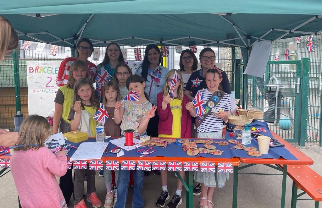 Adriana Coppola-Finegan (at the centre in the back row) hopes for a future for the all-girls guides in Luxembourg. Photo: Girlguiding Luxembourg