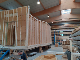 La structure du gîte a été assemblée en atelier avant d’être livrée.  (Photo: M3 architectes)